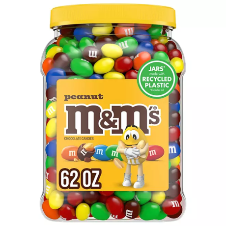 M&M-S Peanut Milk Chocolate Candy. 62 oz.